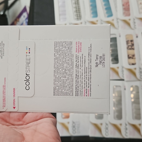 Colorstreet - Picture 2 of 2